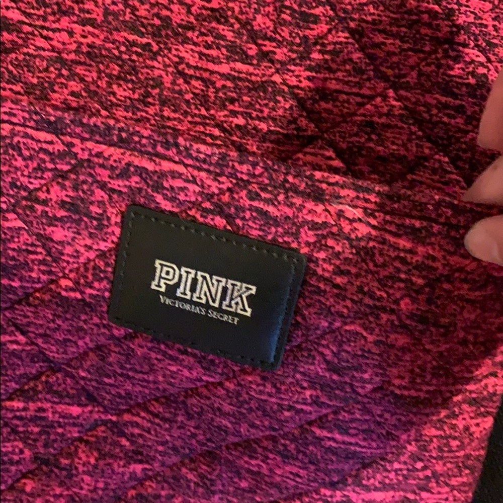 PINK large duffle bag - Picture 3 of 4
